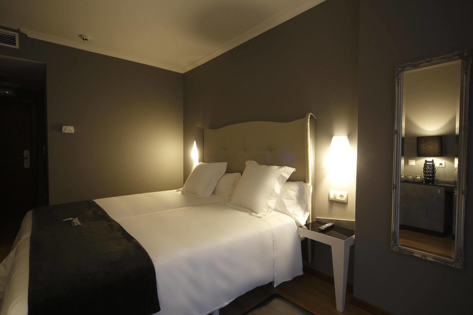 Capitol Boutique Hotel Santiago de Compostela Exterior photo